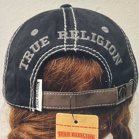 True religion Trucker hat. - Picture 3 of 7
